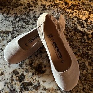 Birkenstock taupe Suede Flats